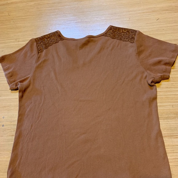 Vintage lace tee - Picture 5 of 5